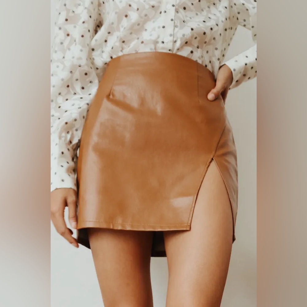 Lulu’s Walking the Walk Camel Vegan Leather Mini Skirt NWT